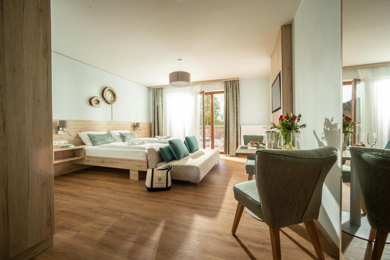 Hotel Moenichwalderhof Monichwald Esterno foto